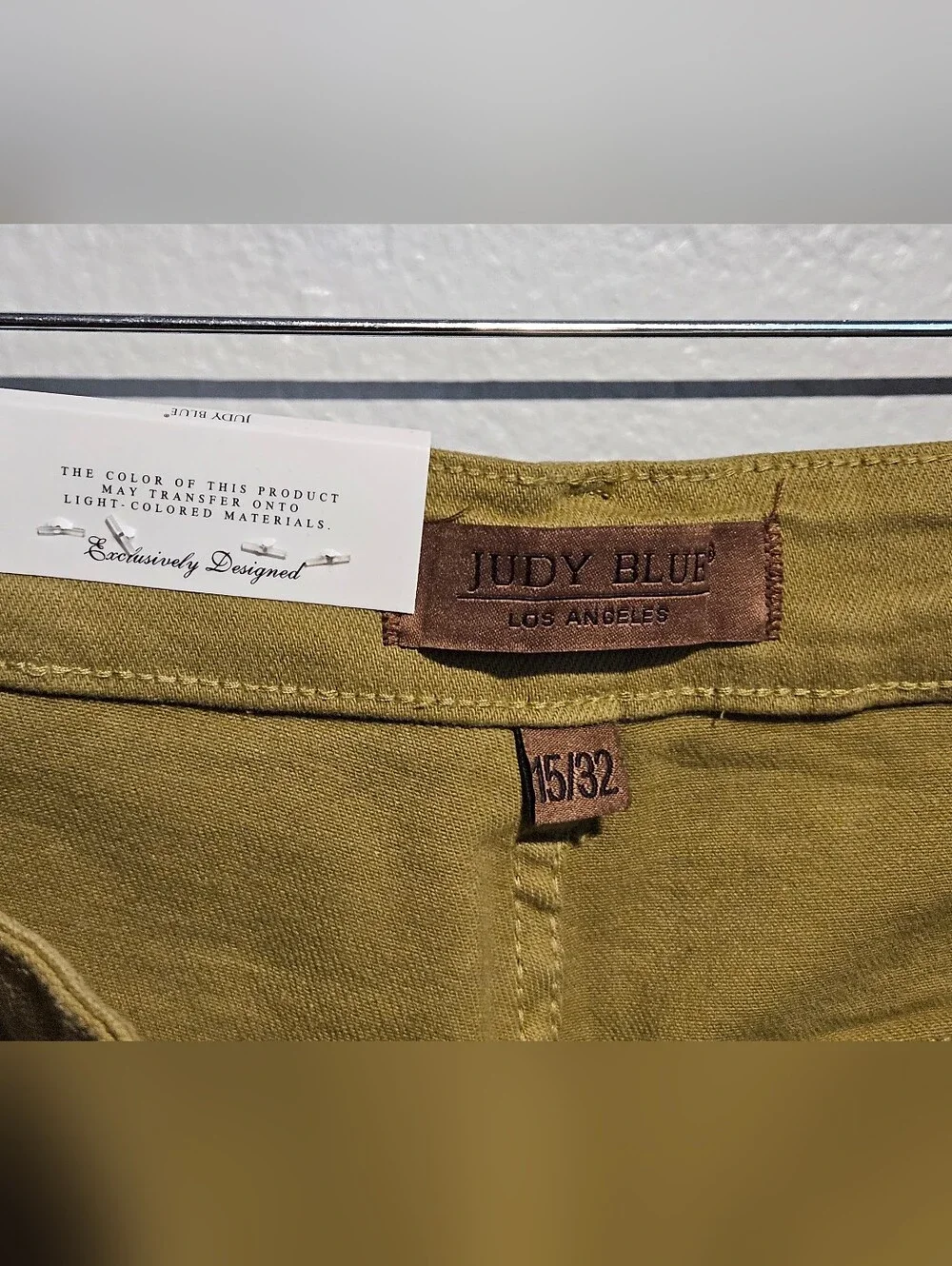 Judy Blue High Rise Cargo Straight-Leg Jean in Matcha Green Size 15/32 NWT - Picture 13 of 14